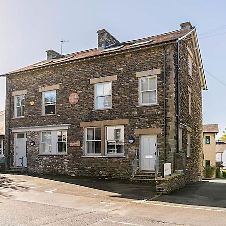 Shamrock, Bowness On Windermere, Superb One Bedroom Apartment With Private Parking Exterior foto